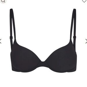 NWT Skims Fits Everybody Push-Up Bra